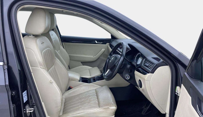 2018 Skoda Superb L&K 1.8 TSI AT, Petrol, Automatic, 65,610 km, Right Side Front Door Cabin