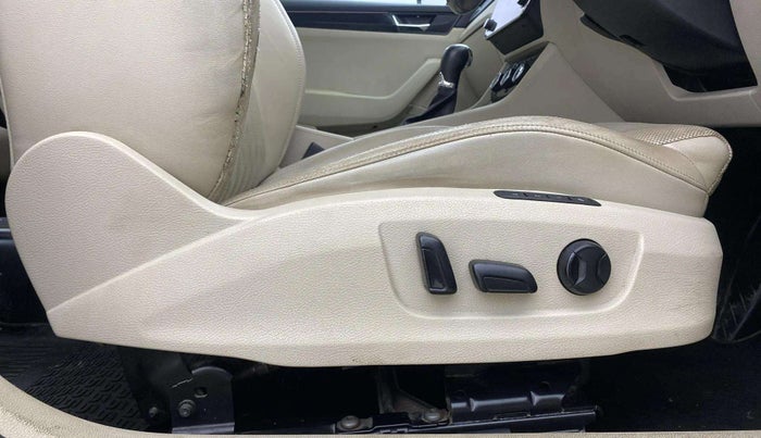 2018 Skoda Superb L&K 1.8 TSI AT, Petrol, Automatic, 65,610 km, Driver Side Adjustment Panel