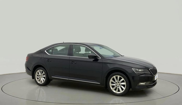 2018 Skoda Superb L&K 1.8 TSI AT, Petrol, Automatic, 65,610 km, Right Front Diagonal