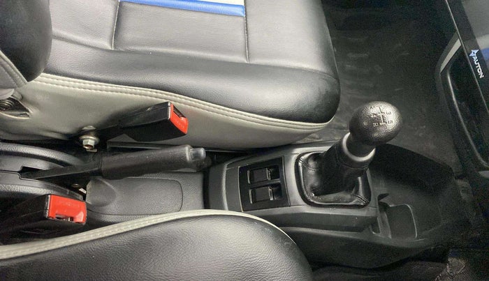 2017 Maruti Alto 800 LXI, Petrol, Manual, 35,271 km, Gear Lever