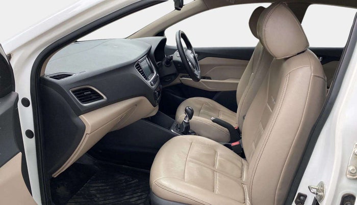 2019 Hyundai Verna 1.6 VTVT SX, Petrol, Manual, 68,877 km, Right Side Front Door Cabin