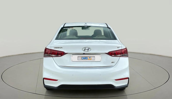2019 Hyundai Verna 1.6 VTVT SX, Petrol, Manual, 68,877 km, Back/Rear