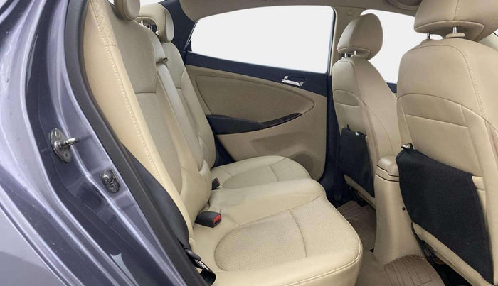 2014 Hyundai Verna FLUIDIC 1.6 VTVT SX, Petrol, Manual, 24,239 km, Right Side Rear Door Cabin