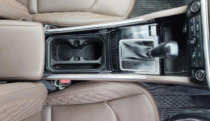 2022 Jeep MERIDIAN LIMITED (O) 4X2 AT, Diesel, Automatic, 31,269 km, Gear Lever
