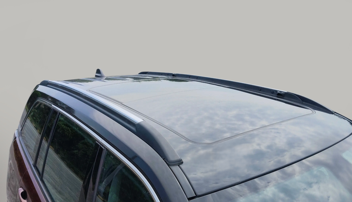 2022 Jeep MERIDIAN LIMITED (O) 4X2 AT, Diesel, Automatic, 31,269 km, Roof