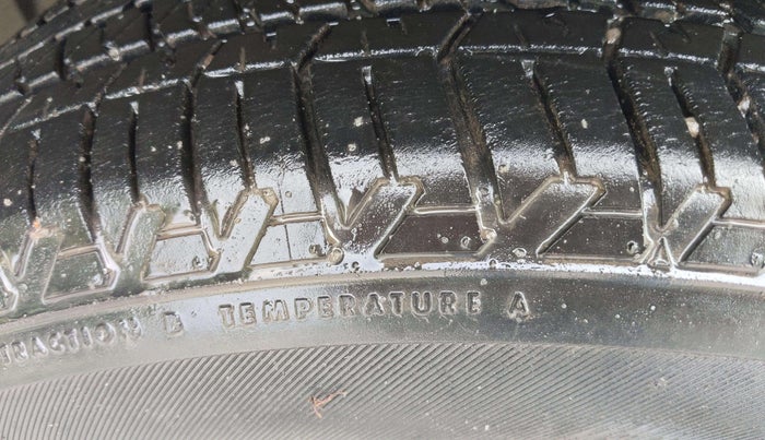 2022 Jeep MERIDIAN LIMITED (O) 4X2 AT, Diesel, Automatic, 31,269 km, Right Front Tyre Tread
