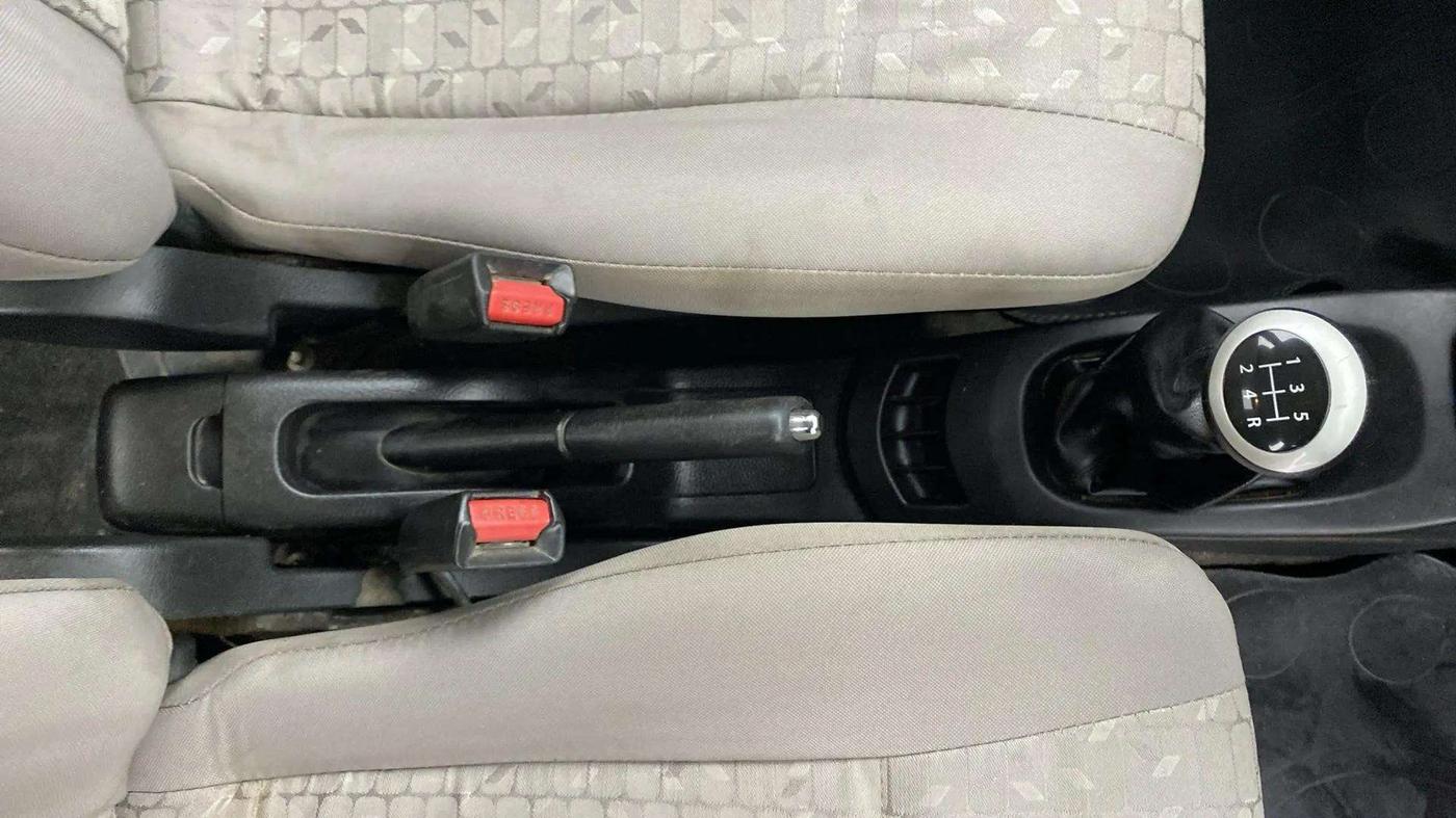2015 Maruti Wagon R 1.0 VXI, Petrol, Manual, 47,241 km, Gear Lever
