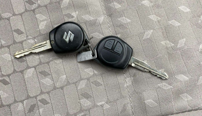 2015 Maruti Wagon R 1.0 VXI, Petrol, Manual, 47,727 km, Key Close Up