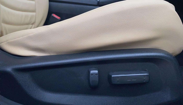 2019 Honda Civic 1.8L I-VTEC ZX CVT, Petrol, Automatic, 66,002 km, Driver Side Adjustment Panel