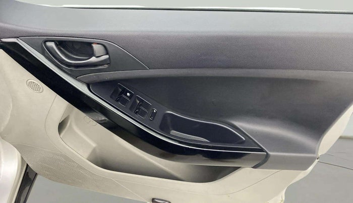 2019 Tata NEXON XM PETROL, Petrol, Manual, 54,055 km, Driver Side Door Panels Control