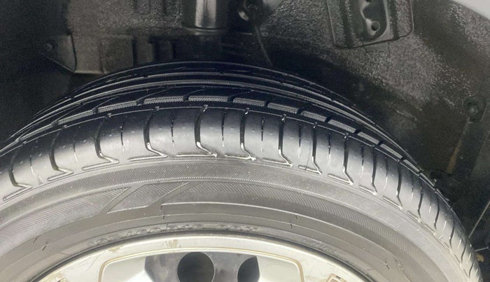 2019 Tata NEXON XM PETROL, Petrol, Manual, 54,055 km, Right Rear Tyre Tread