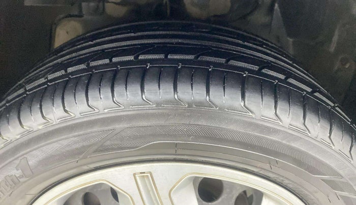 2019 Tata NEXON XM PETROL, Petrol, Manual, 54,055 km, Left Front Tyre Tread