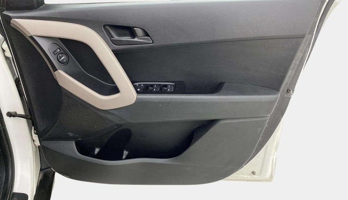 2017 Hyundai Creta E PLUS 1.6 PETROL, Petrol, Manual, 20,534 km, Driver Side Door Panels Control