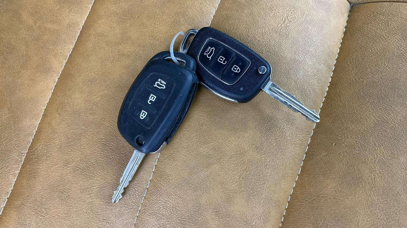 2017 Hyundai Creta E PLUS 1.6 PETROL, Petrol, Manual, 20,534 km, Key Close Up