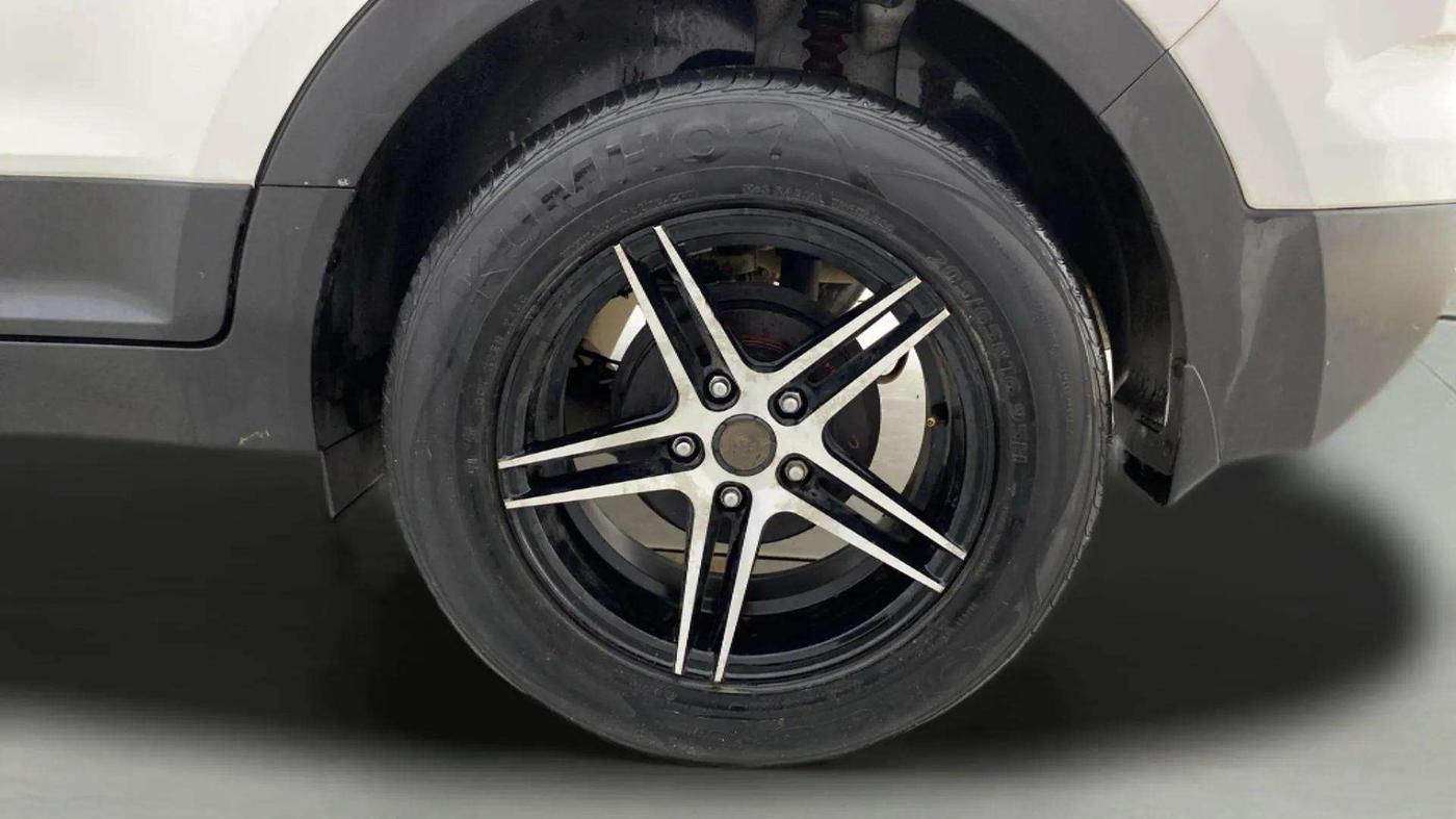 2017 Hyundai Creta E PLUS 1.6 PETROL, Petrol, Manual, 20,534 km, Left Rear Wheel