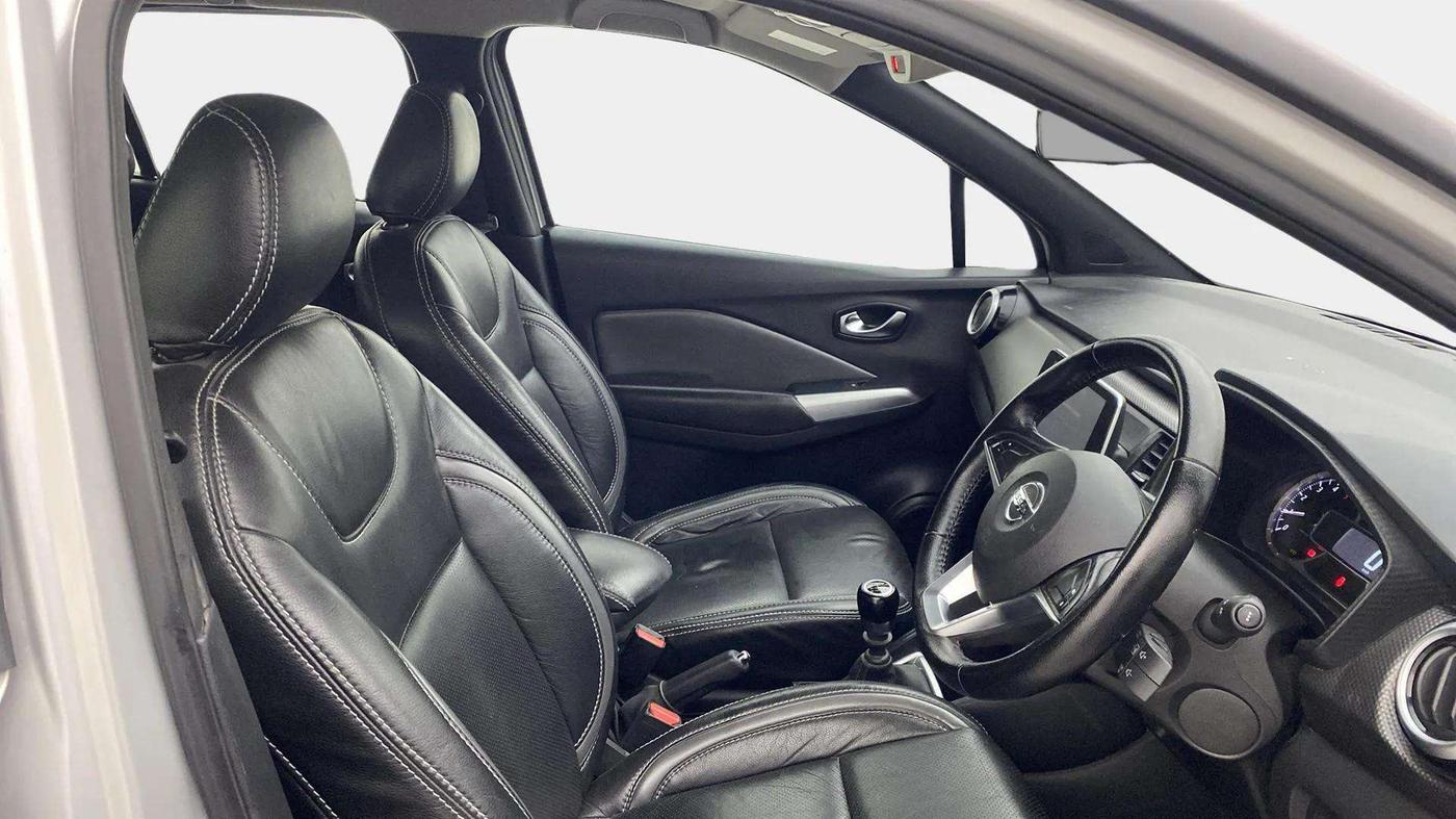 2019 Nissan Kicks XV DIESEL, Diesel, Manual, 55,205 km, Right Side Front Door Cabin