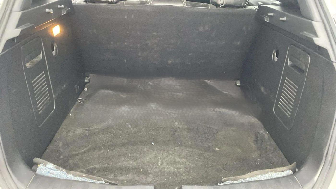 2019 Nissan Kicks XV DIESEL, Diesel, Manual, 55,205 km, Boot Inside