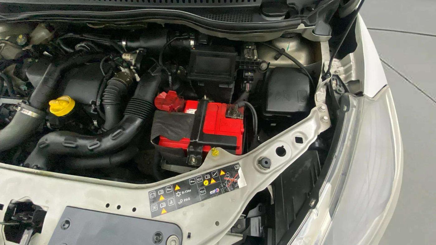 2019 Nissan Kicks XV DIESEL, Diesel, Manual, 55,205 km, Engine View - Left