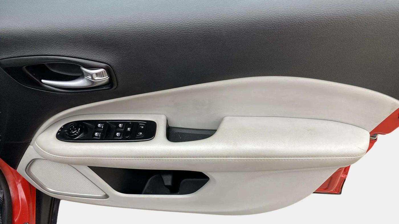 2020 Jeep Compass LONGITUDE PLUS 2.0 DIESEL, Diesel, Manual, 69,428 km, Driver Side Door Panels Control