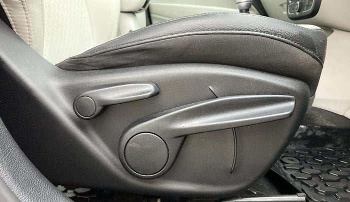 2020 Jeep Compass LONGITUDE PLUS 2.0 DIESEL, Diesel, Manual, 69,428 km, Driver Side Adjustment Panel