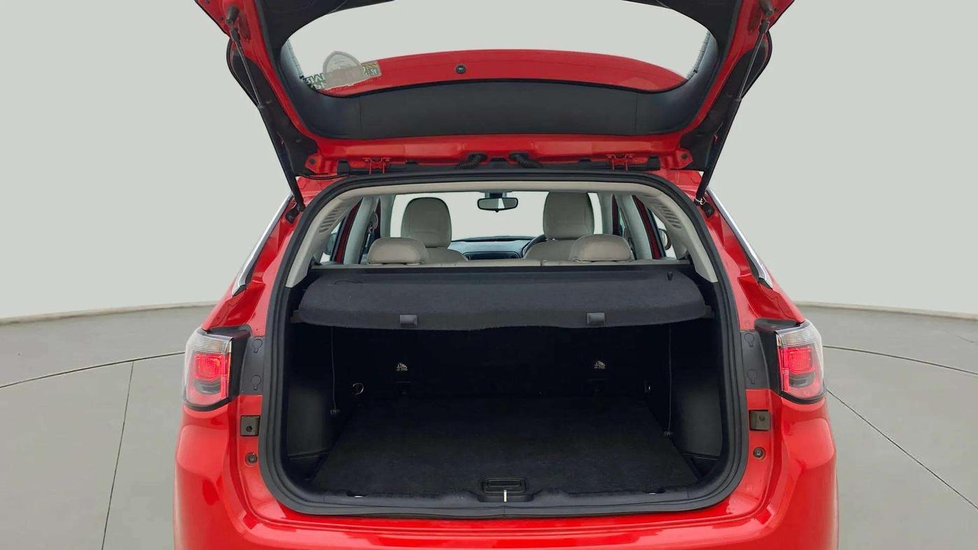 2020 Jeep Compass LONGITUDE PLUS 2.0 DIESEL, Diesel, Manual, 69,428 km, Boot Open Zoomed View