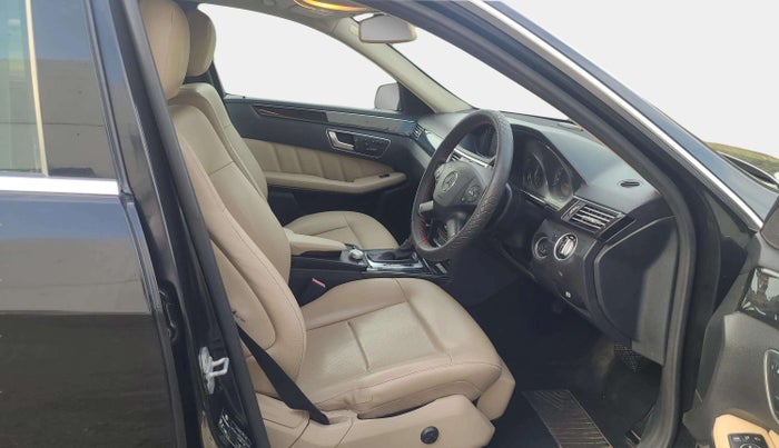 2011 Mercedes Benz E Class E 250 CDI ELEGANCE, Diesel, Automatic, 81,072 km, Right Side Front Door Cabin