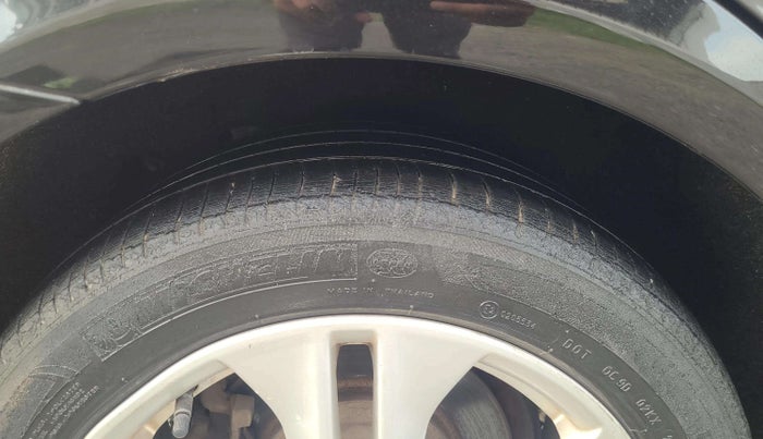 2011 Mercedes Benz E Class E 250 CDI ELEGANCE, Diesel, Automatic, 81,072 km, Left Rear Tyre Tread
