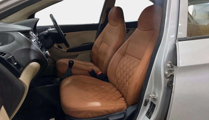 2015 Hyundai Eon ERA +, Petrol, Manual, 64,682 km, Right Side Front Door Cabin