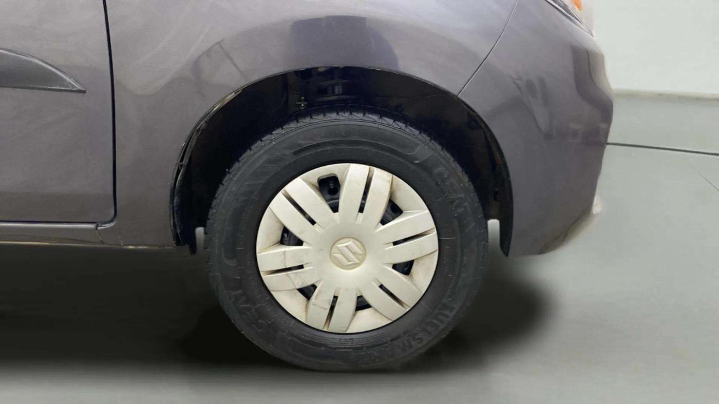 2021 Maruti Alto VXI PLUS, Petrol, Manual, 34,218 km, Right Front Wheel
