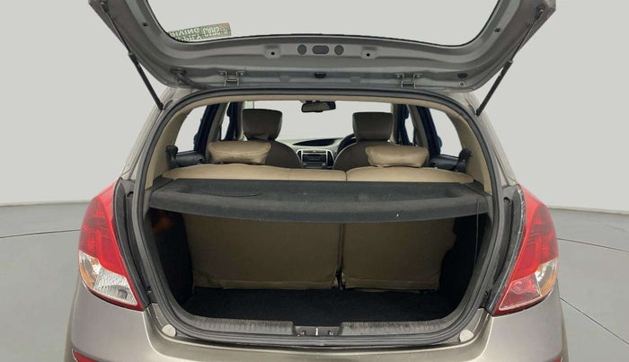 2012 Hyundai i20 SPORTZ 1.2, Petrol, Manual, 86,829 km, Boot Inside