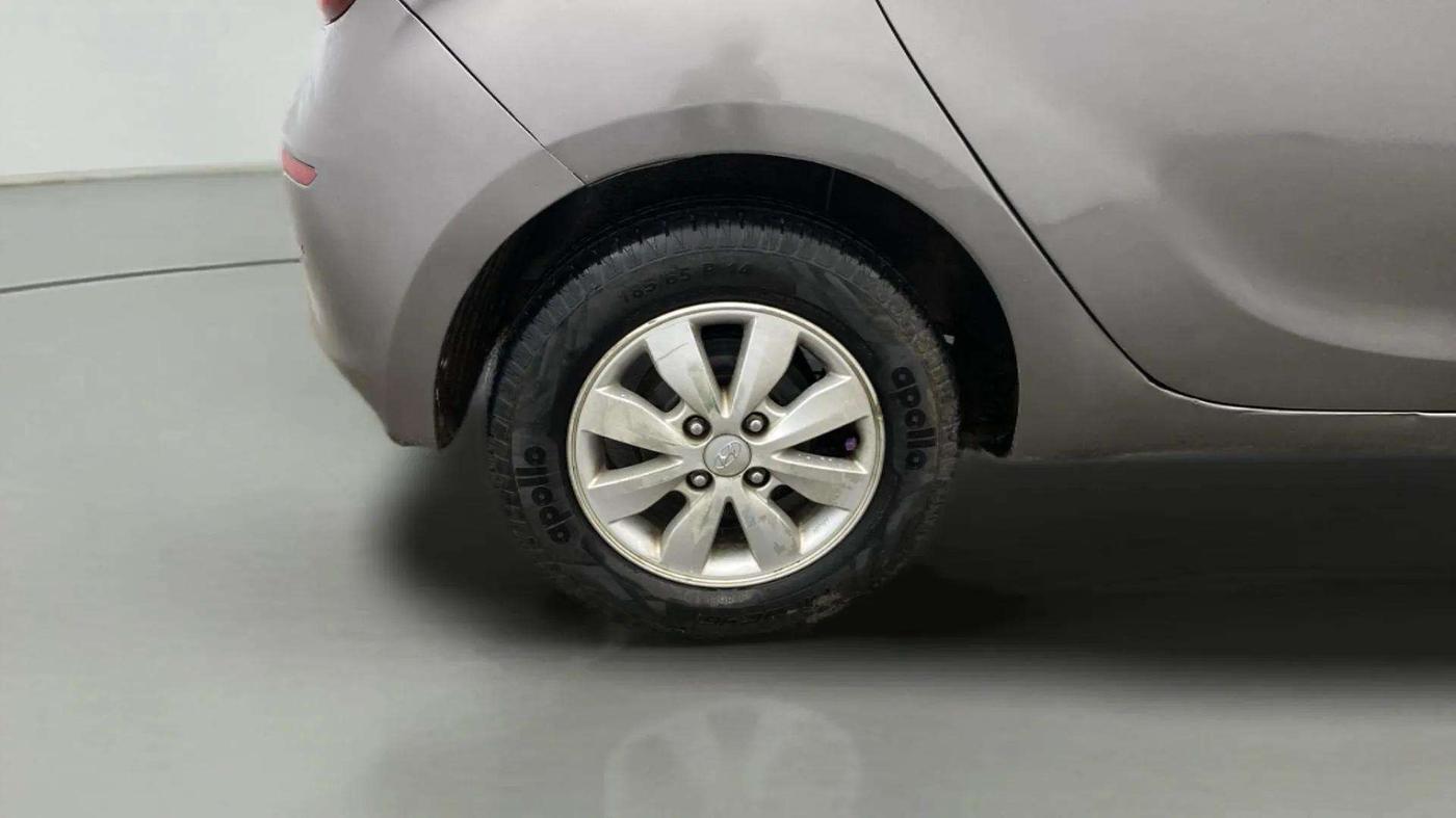 2012 Hyundai i20 SPORTZ 1.2, Petrol, Manual, 86,829 km, Right Rear Wheel