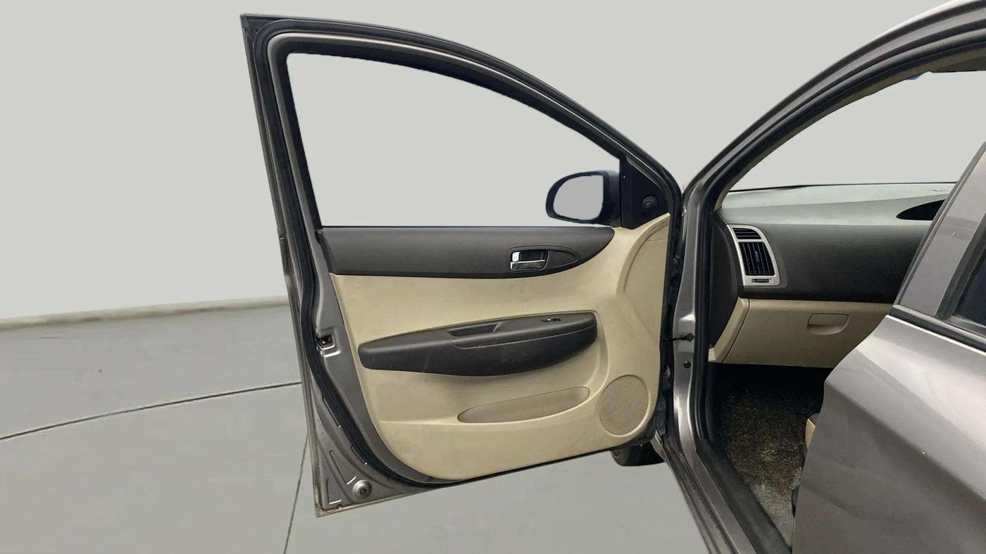 2012 Hyundai i20 SPORTZ 1.2, Petrol, Manual, 86,829 km, LHS Front Door