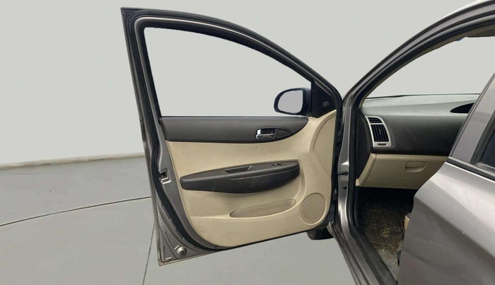 2012 Hyundai i20 SPORTZ 1.2, Petrol, Manual, 86,829 km, LHS Front Door