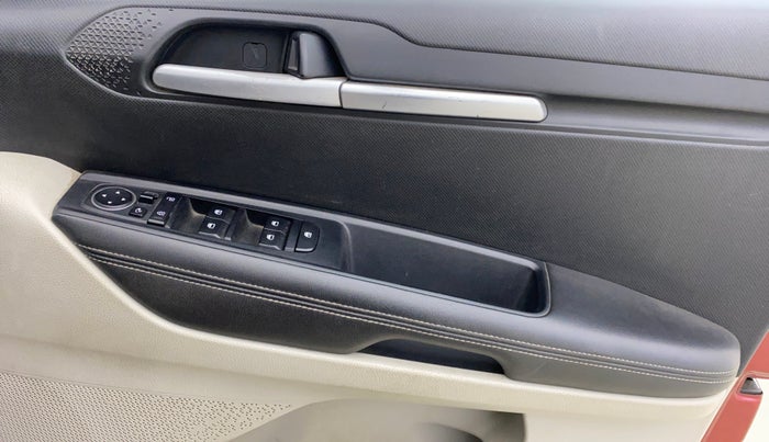 2021 KIA SONET HTX 1.0 IMT, Petrol, Manual, 53,981 km, Driver Side Door Panels Control