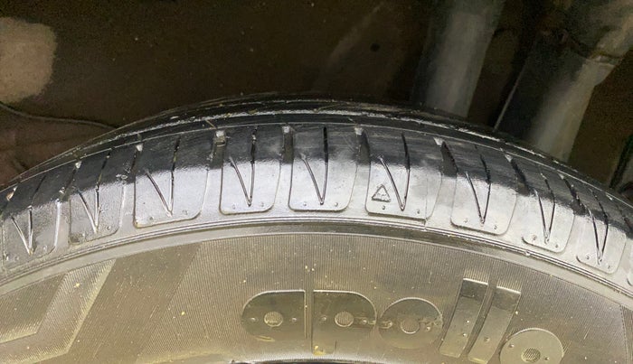 2021 KIA SONET HTX 1.0 IMT, Petrol, Manual, 53,981 km, Left Rear Tyre Tread