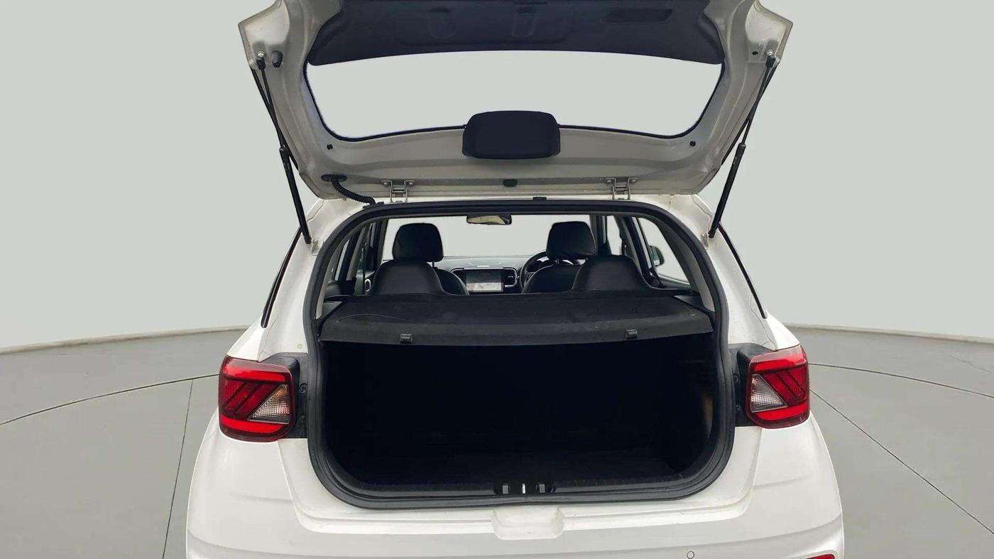 2021 Hyundai VENUE S 1.2, Petrol, Manual, 36,983 km, Boot Open Zoomed View