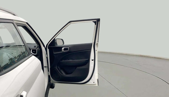 2021 Hyundai VENUE S 1.2, Petrol, Manual, 36,912 km, RHS Front Door