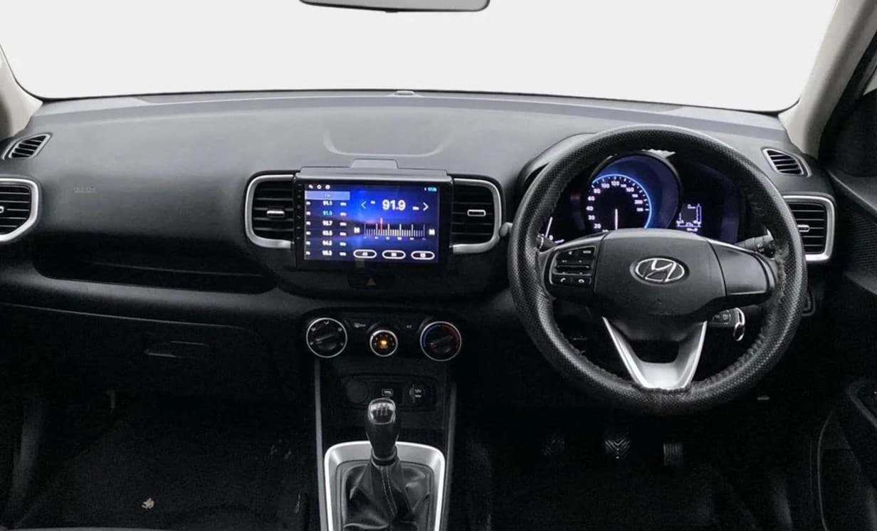2021 Hyundai VENUE S 1.2, Petrol, Manual, 36,983 km, Dashboard