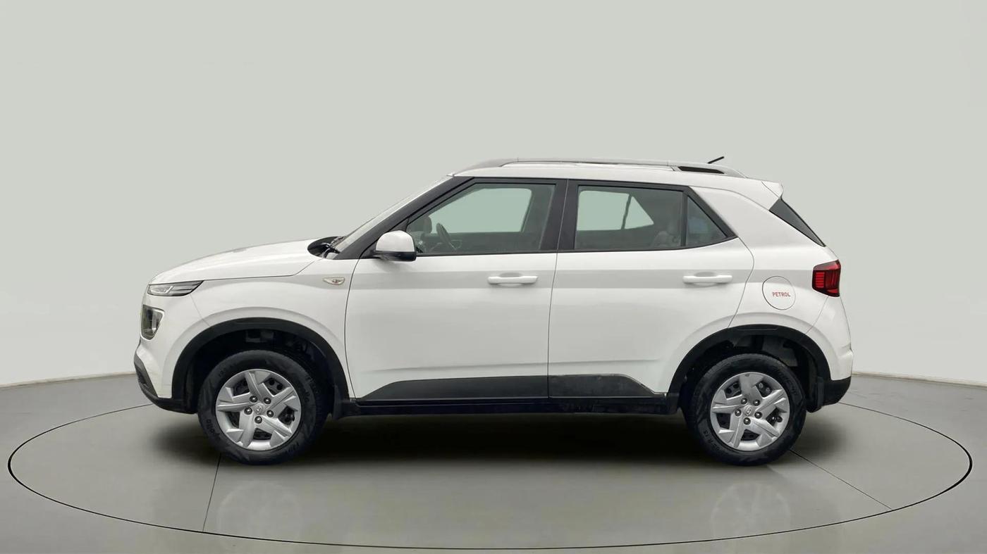 2021 Hyundai VENUE S 1.2, Petrol, Manual, 36,983 km, Left Side