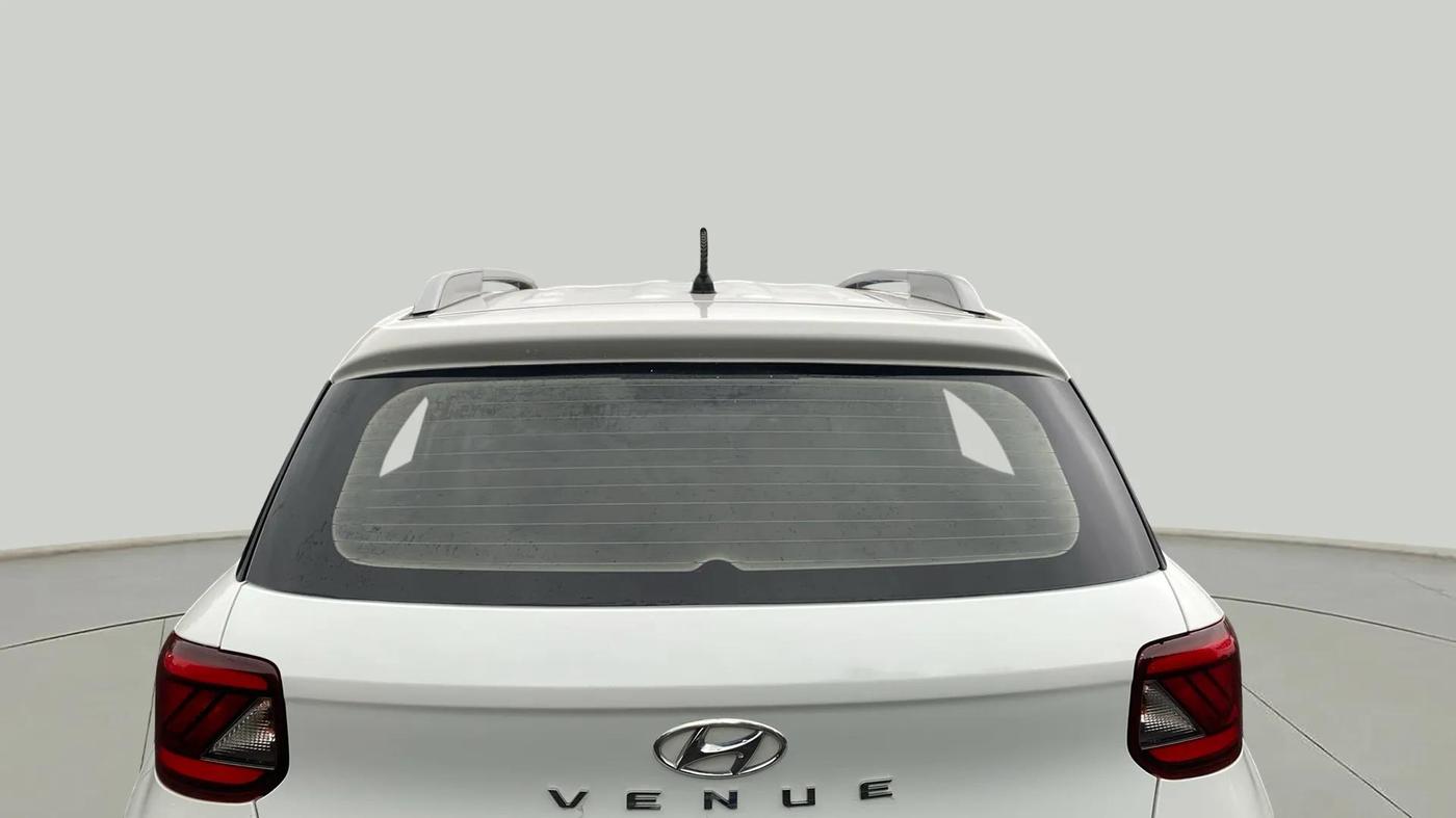 2021 Hyundai VENUE S 1.2, Petrol, Manual, 36,983 km, Rear Windshield