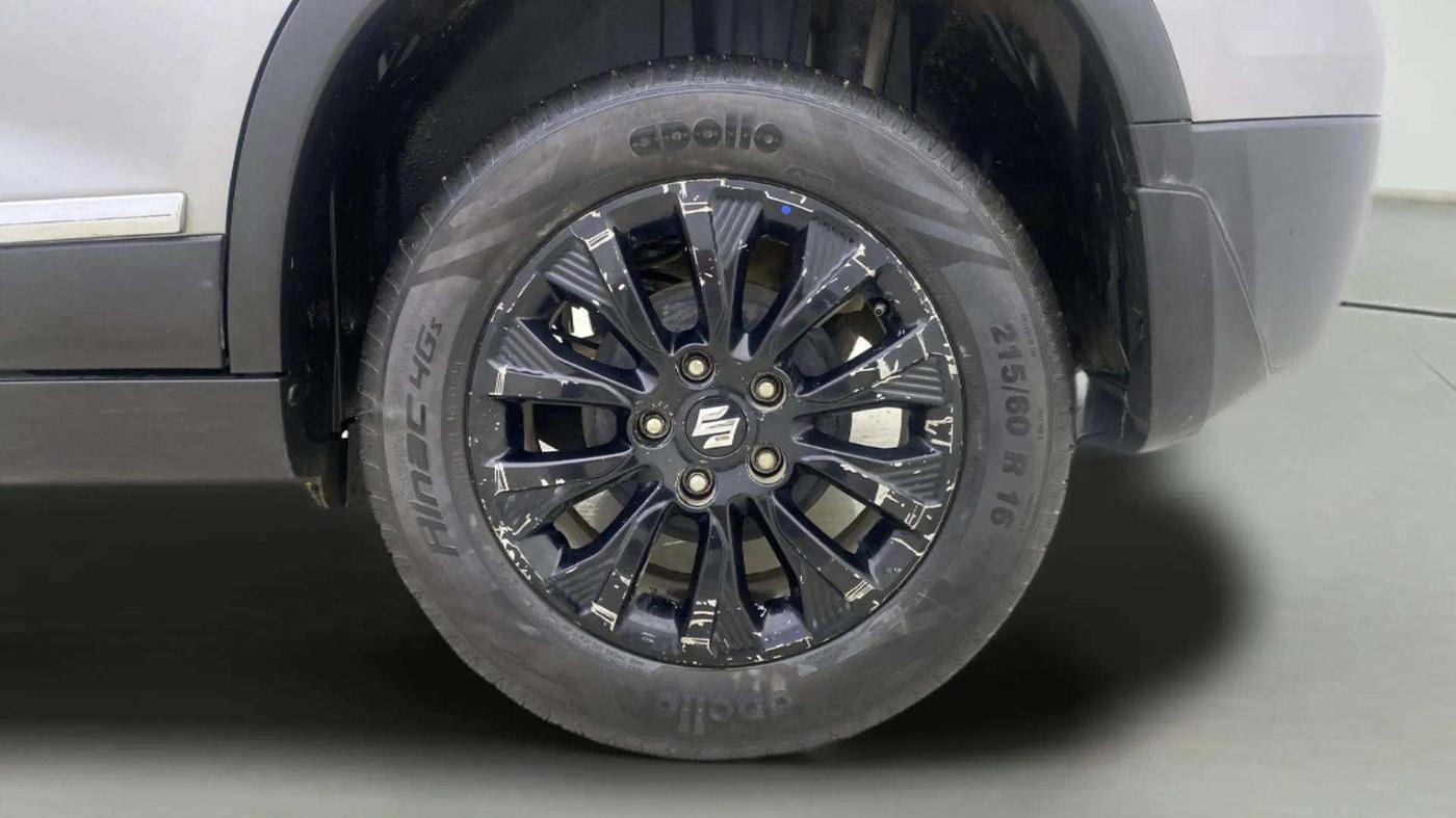2022 Maruti BREZZA ZXI, Petrol, Manual, 38,044 km, Left Rear Wheel