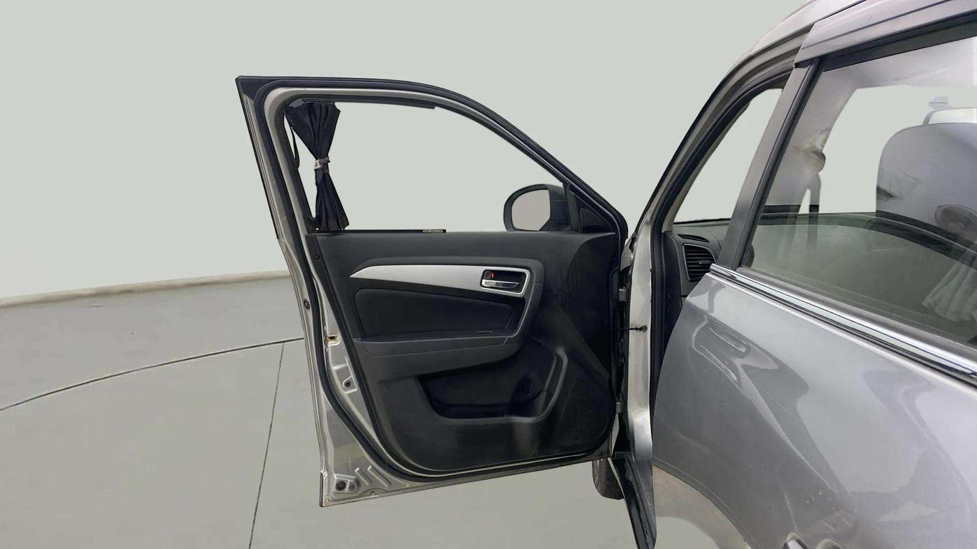 2022 Maruti BREZZA ZXI, Petrol, Manual, 38,044 km, LHS Front Door