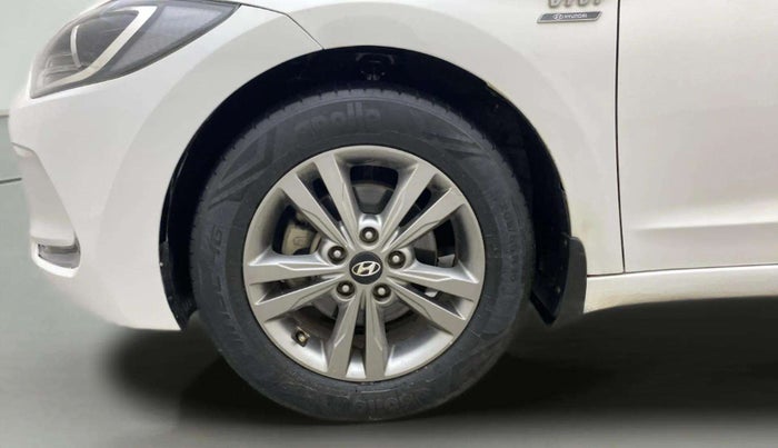2017 Hyundai New Elantra 2.0 SX MT PETROL, Petrol, Manual, 1,49,154 km, Left Front Wheel