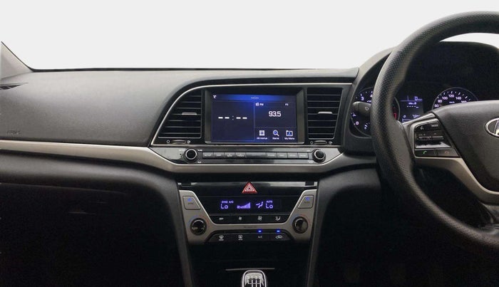 2017 Hyundai New Elantra 2.0 SX MT PETROL, Petrol, Manual, 1,49,154 km, Air Conditioner
