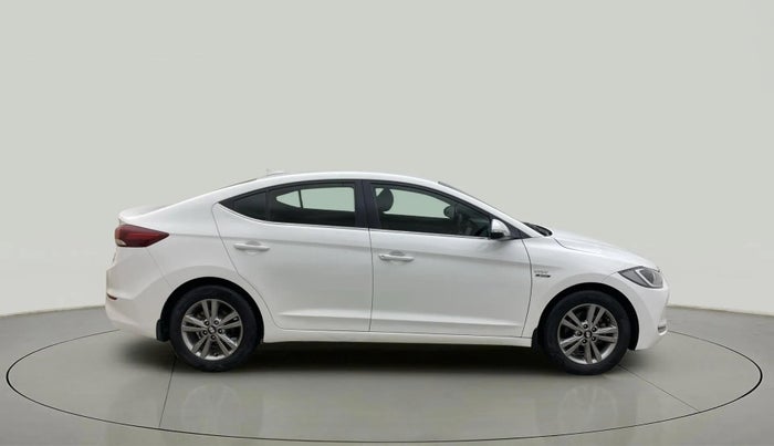 2017 Hyundai New Elantra 2.0 SX MT PETROL, Petrol, Manual, 1,49,154 km, Right Side View