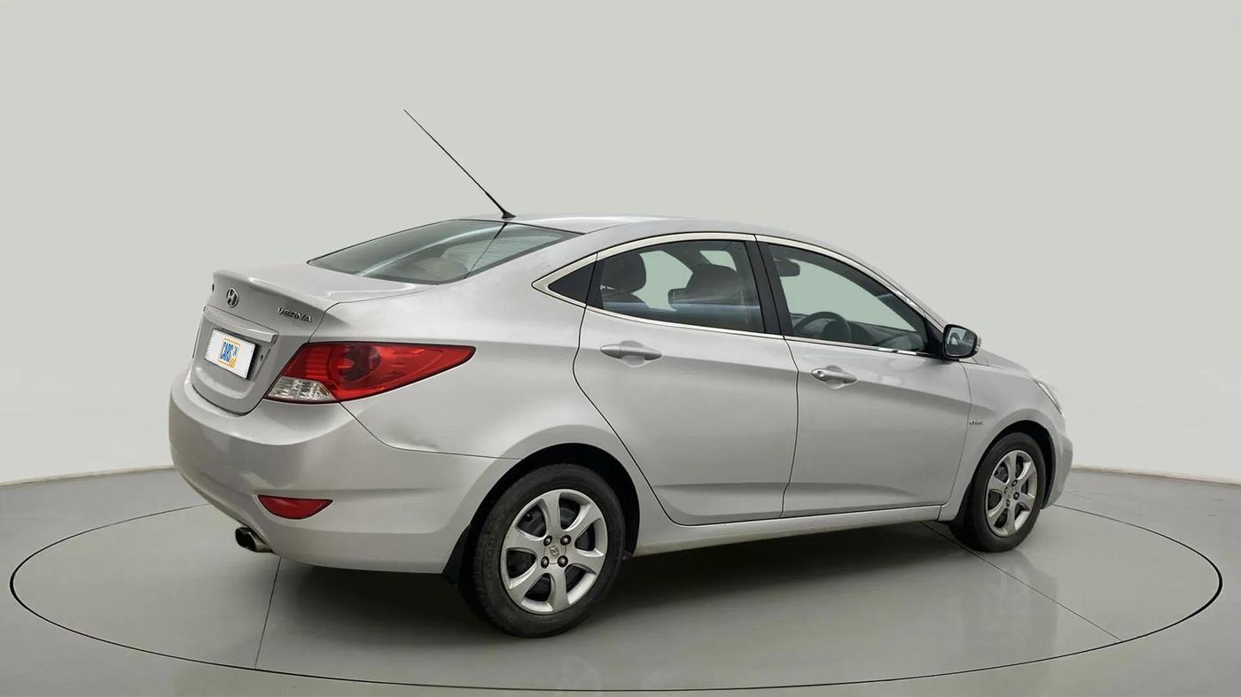 2013 Hyundai Verna FLUIDIC 1.6 CRDI EX, Diesel, Manual, 91,584 km, Right Back Diagonal
