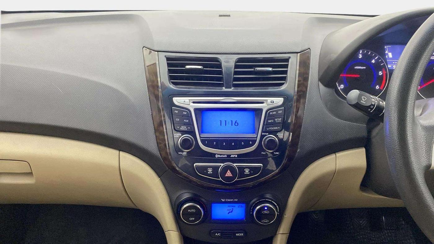 2013 Hyundai Verna FLUIDIC 1.6 CRDI EX, Diesel, Manual, 91,584 km, Air Conditioner