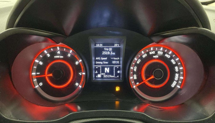 2022 Mahindra XUV300 W8 (O) 1.2 PETROL AMT, Petrol, Automatic, 32,518 km, Odometer Image