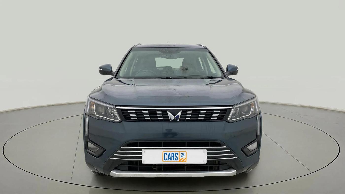 2022 Mahindra XUV300 W8 (O) 1.2 PETROL AMT, Petrol, Automatic, 32,518 km, Front