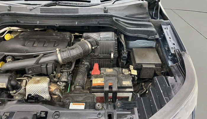 2022 Mahindra XUV300 W8 (O) 1.2 PETROL AMT, Petrol, Automatic, 32,518 km, Engine View - Left